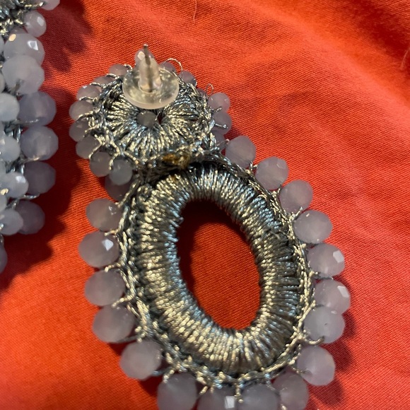 Anthropologie new with out tags periwinkle summer earrings - Picture 4 of 4